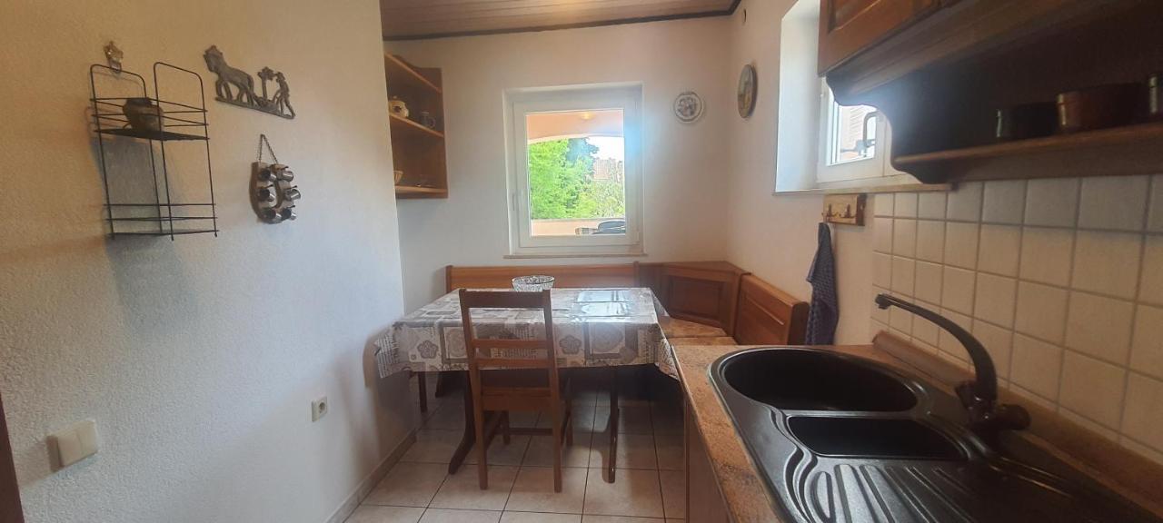 Apartments Ivanka G Malinska Extérieur photo